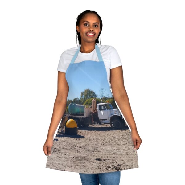 Feeding Lick Apron - Image 12